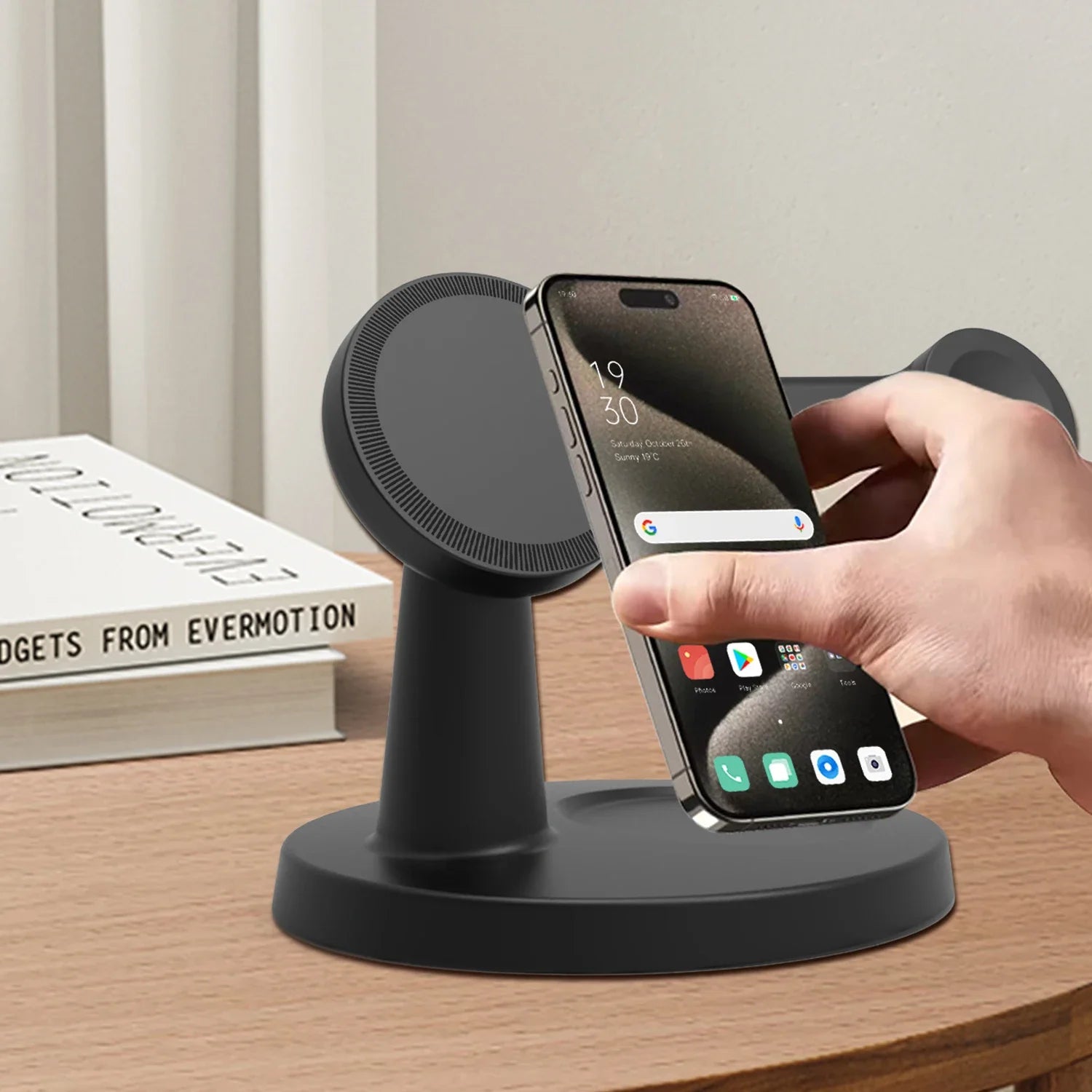 3 In 1 Magnetic Wireless Fast Charging Station For iPhone and Apple Watch